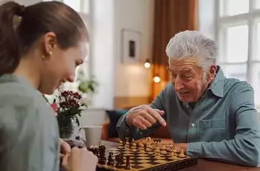 Unlocking Chess Skill: How Pattern Recognition Shapes Novice Play