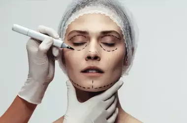 Dark Triad Traits and Cosmetic Surgery Desire