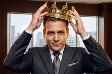 Understanding the Interplay Between Narcissism and Social Status Seeking