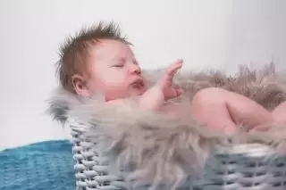 The Complex Relationship Between Parenthood and Happiness