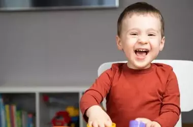Shared Reading Boosts Language Skills in Autistic Children, Screen Time Neutral